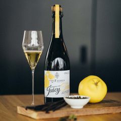Van Nahmen Sparkling Juicy Tea Weisser Tee Vanille Quitte 0.0% 75cl